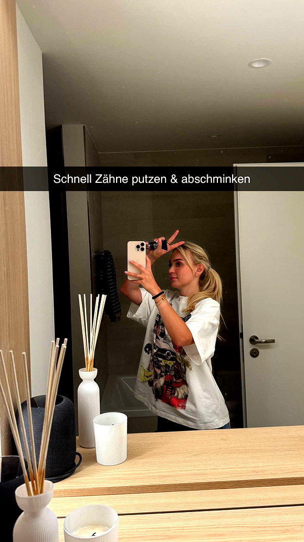 alexissshv snapchat image archive image