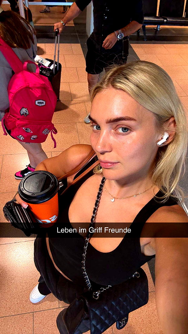 alexissshv snapchat image archive image