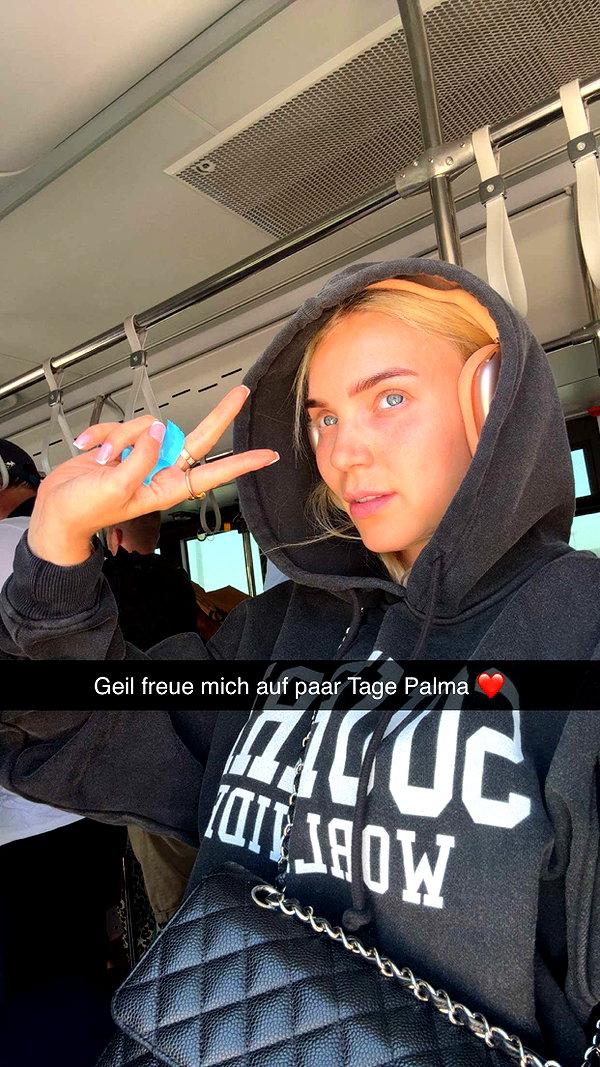 alexissshv snapchat image archive image