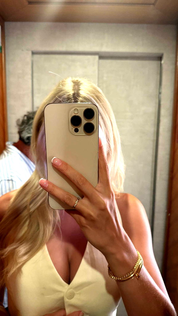 alexissshv snapchat image archive image