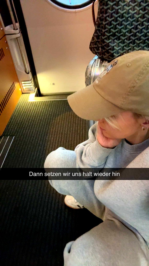 alexissshv snapchat image archive image