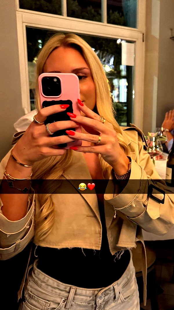 alexissshv snapchat image archive image