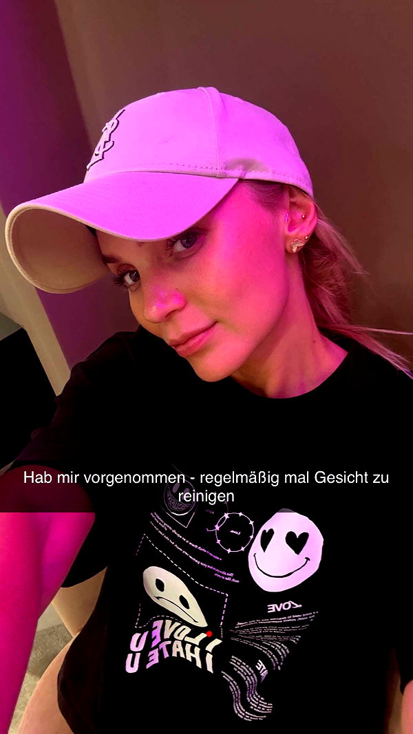 alexissshv snapchat image archive image