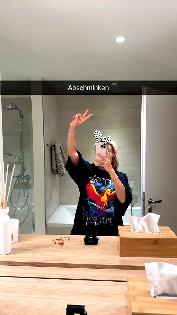 alexissshv snapchat image archive image