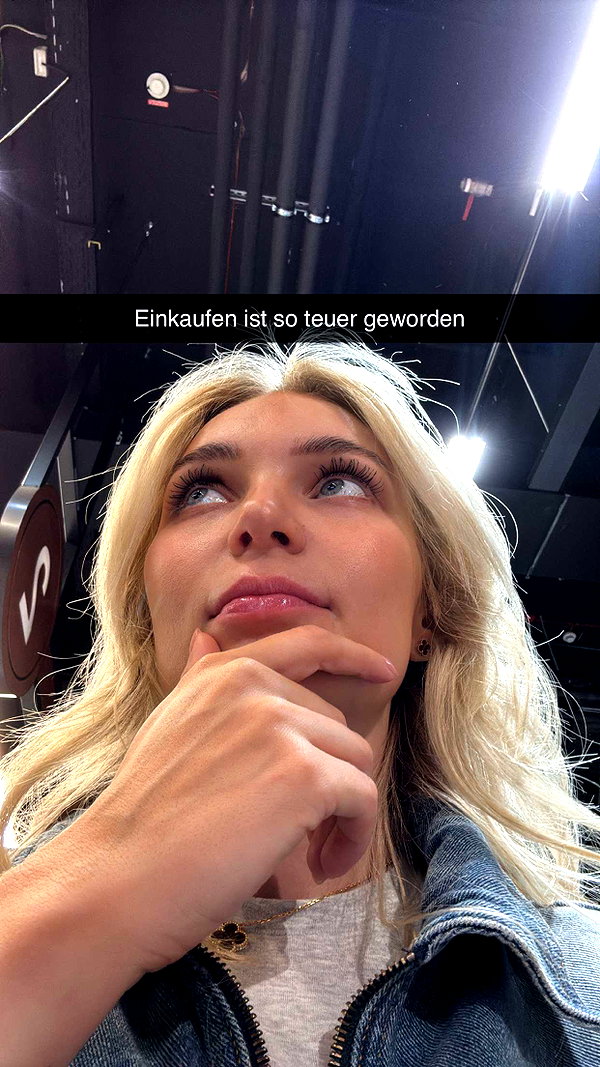 alexissshv snapchat image archive image