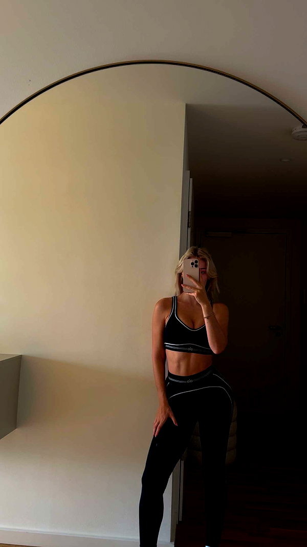 alexissshv snapchat image archive image