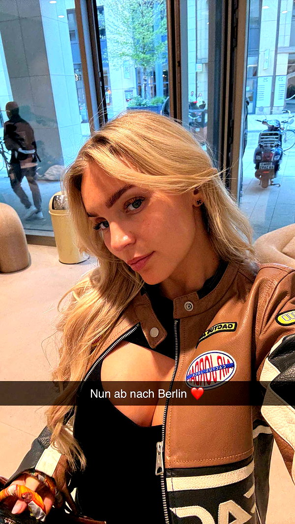 alexissshv snapchat image archive image