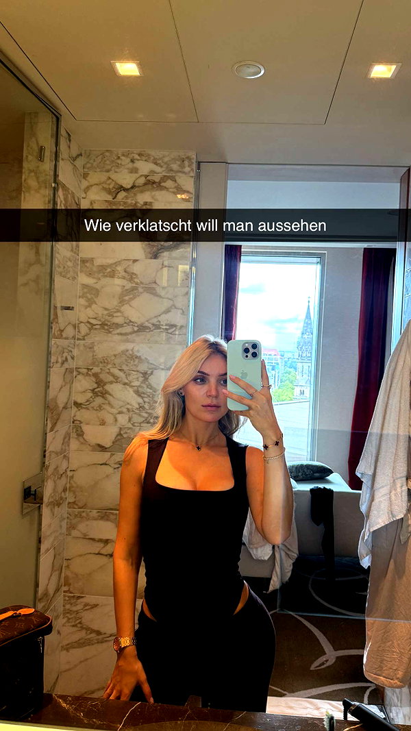 alexissshv snapchat image archive image