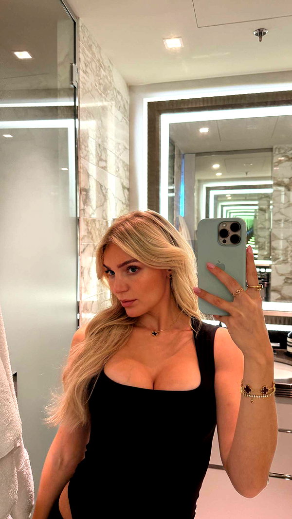 alexissshv snapchat image archive image