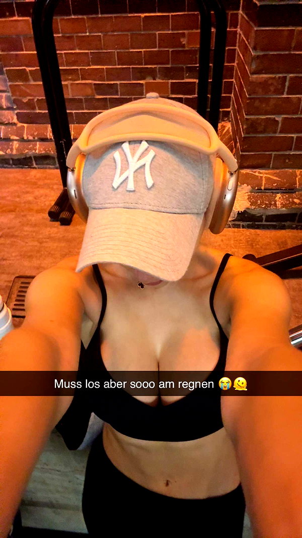 alexissshv snapchat image archive image