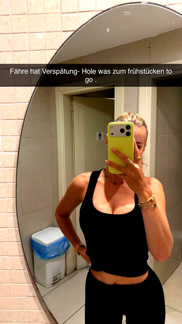 alexissshv snapchat image archive image