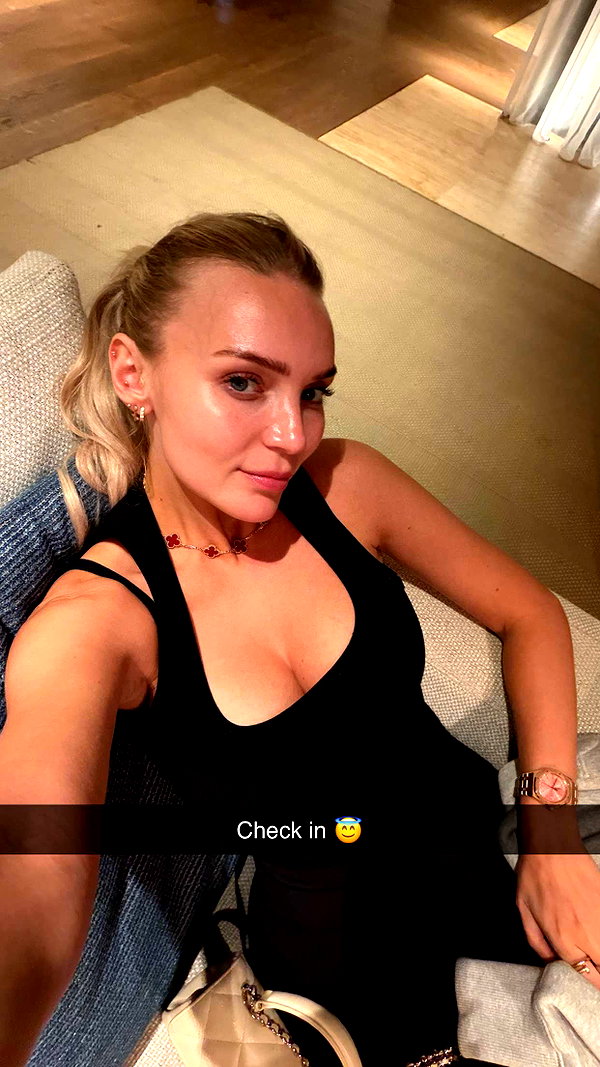 alexissshv snapchat image archive image