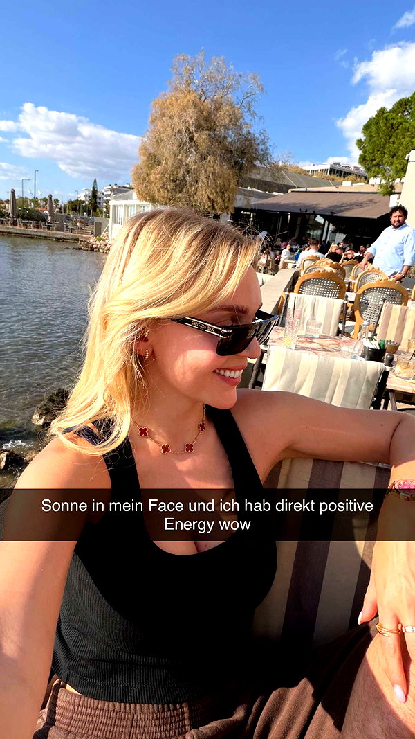 alexissshv snapchat image archive image