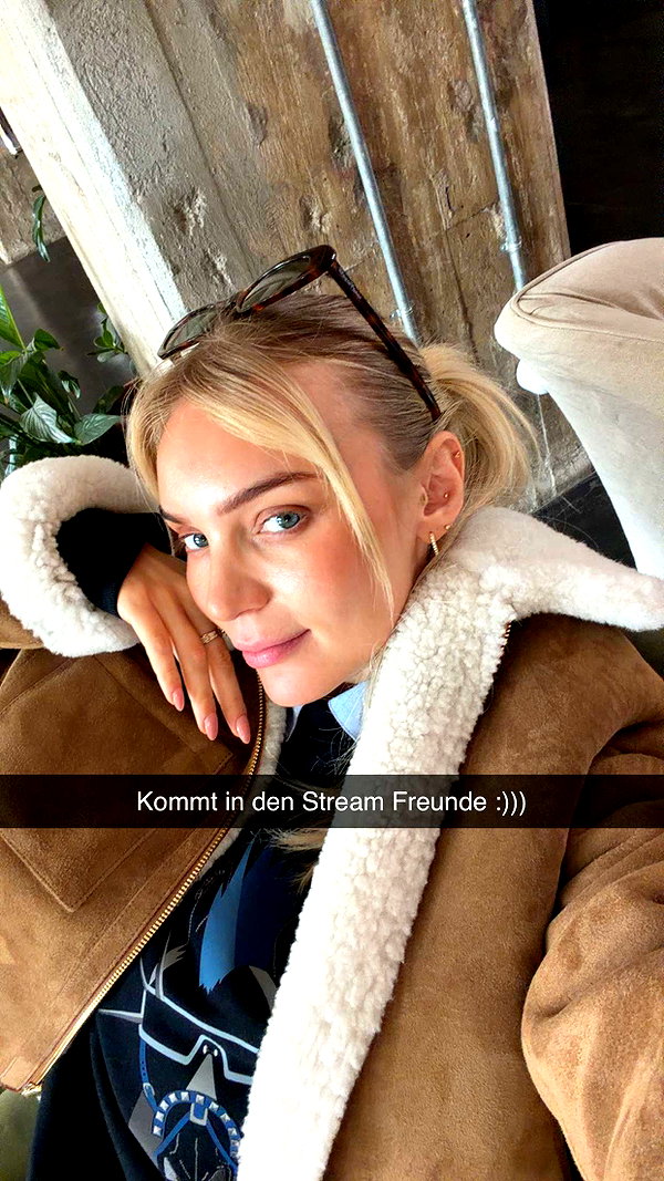 alexissshv snapchat image archive image