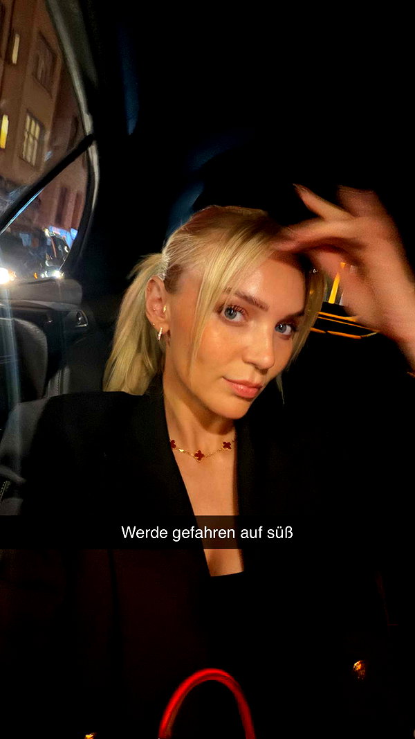 alexissshv snapchat image archive image