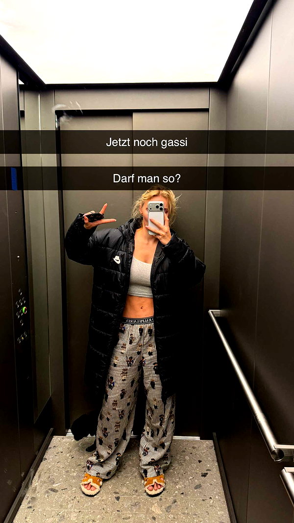 alexissshv snapchat image archive image