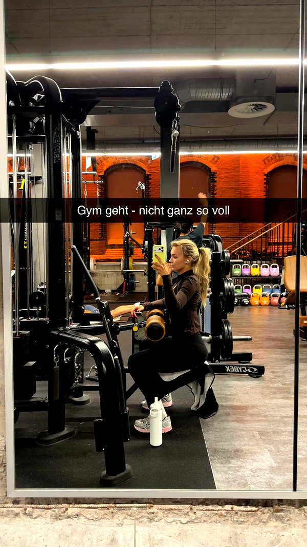 alexissshv snapchat image archive image