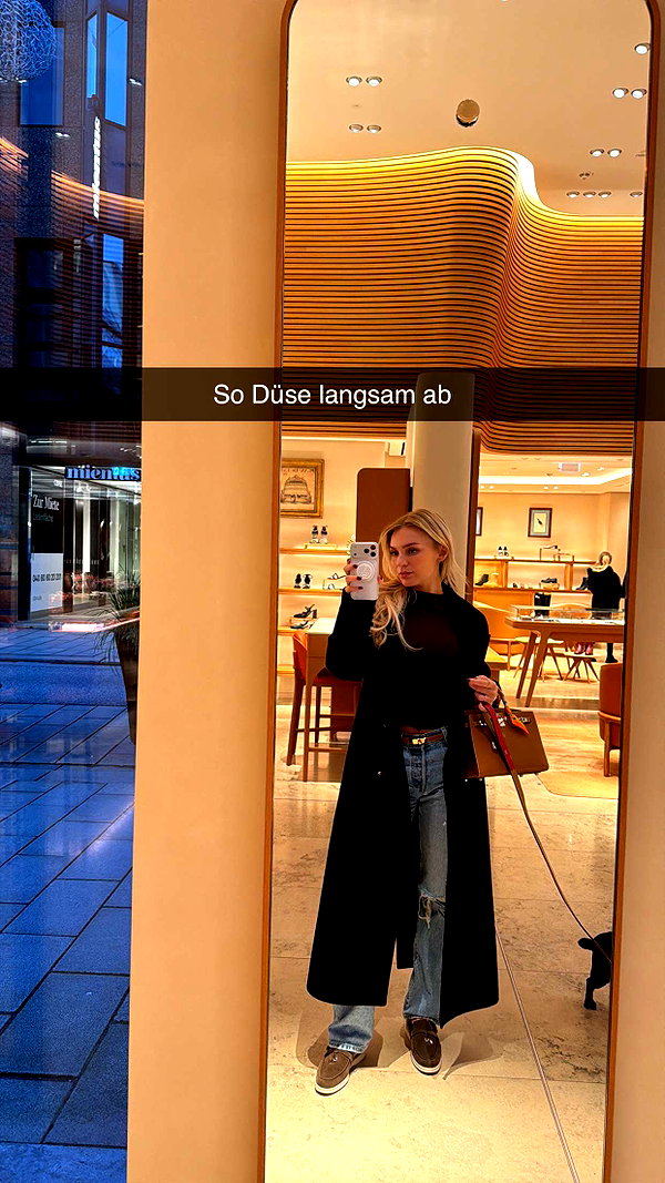 alexissshv snapchat image archive image