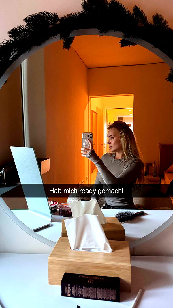 alexissshv snapchat image archive image