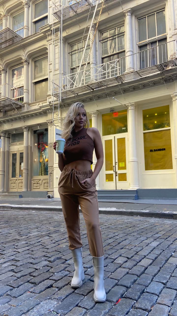 alisonbowles snapchat image archive image