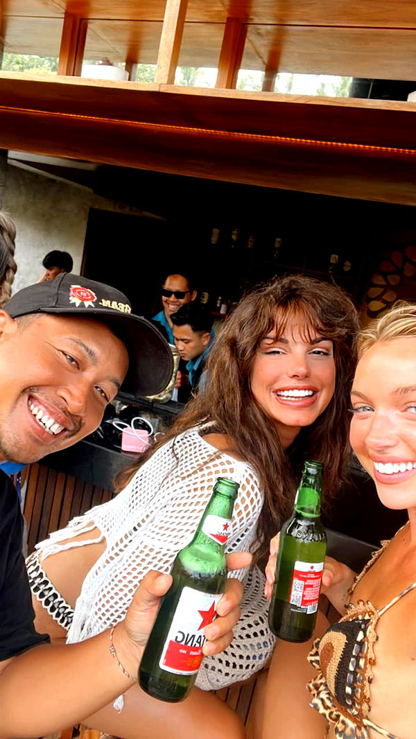 alisonbowles image ~ Altpins