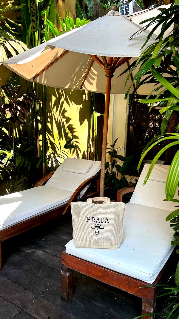 alisonbowles image ~ Altpins