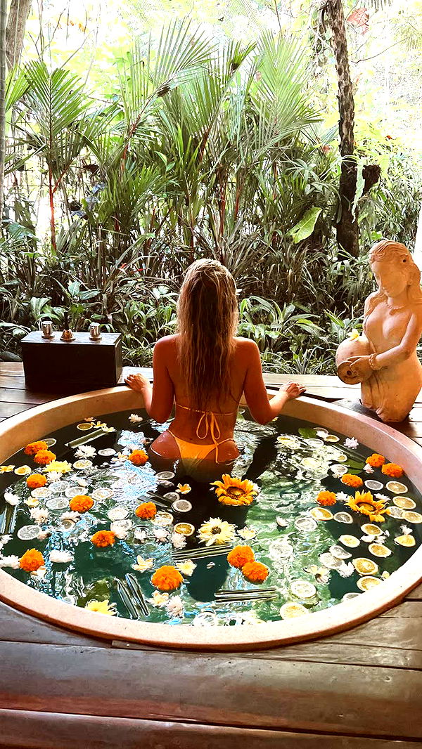 alisonbowles image ~ Altpins