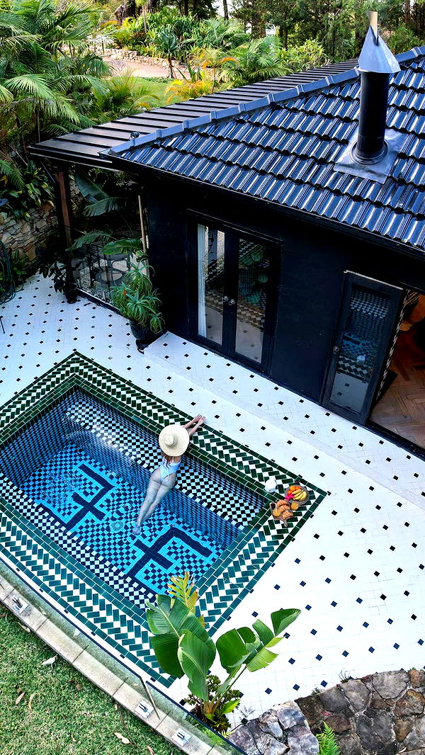 alisonbowles image ~ Altpins