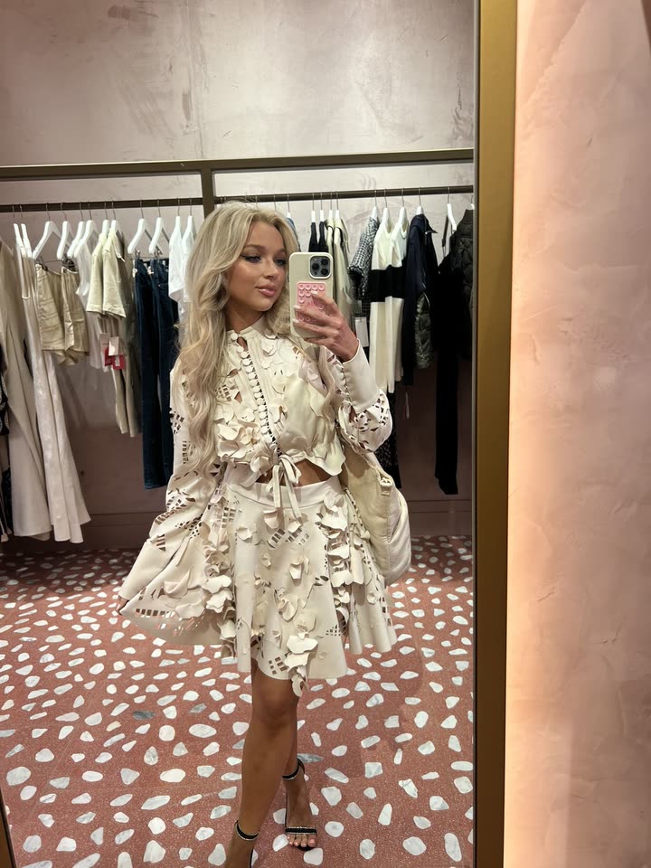 alisonbowles snapchat image archive image