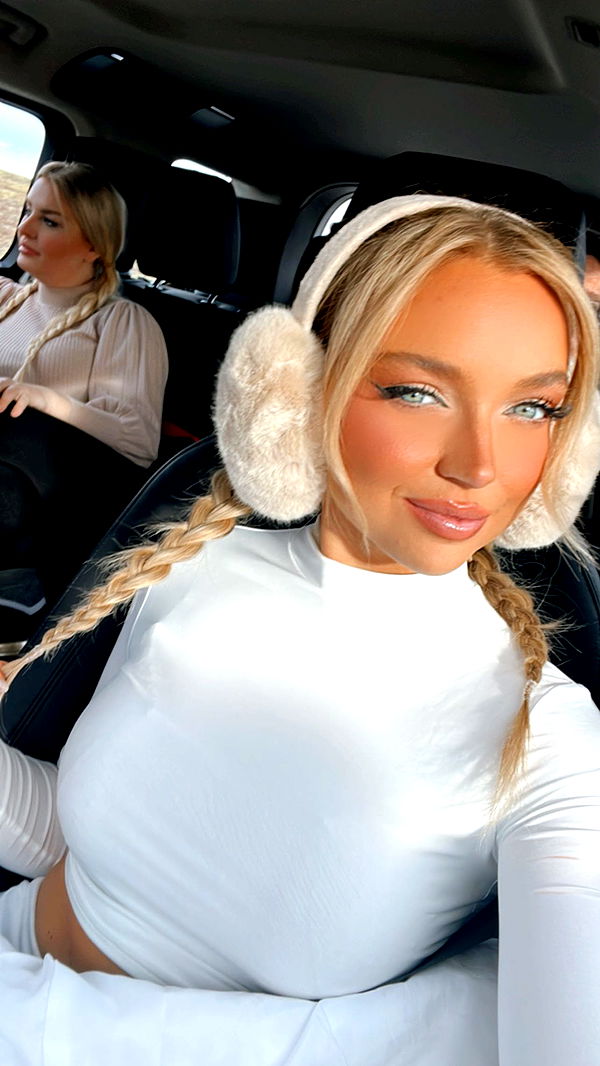 alisonbowles image ~ Altpins