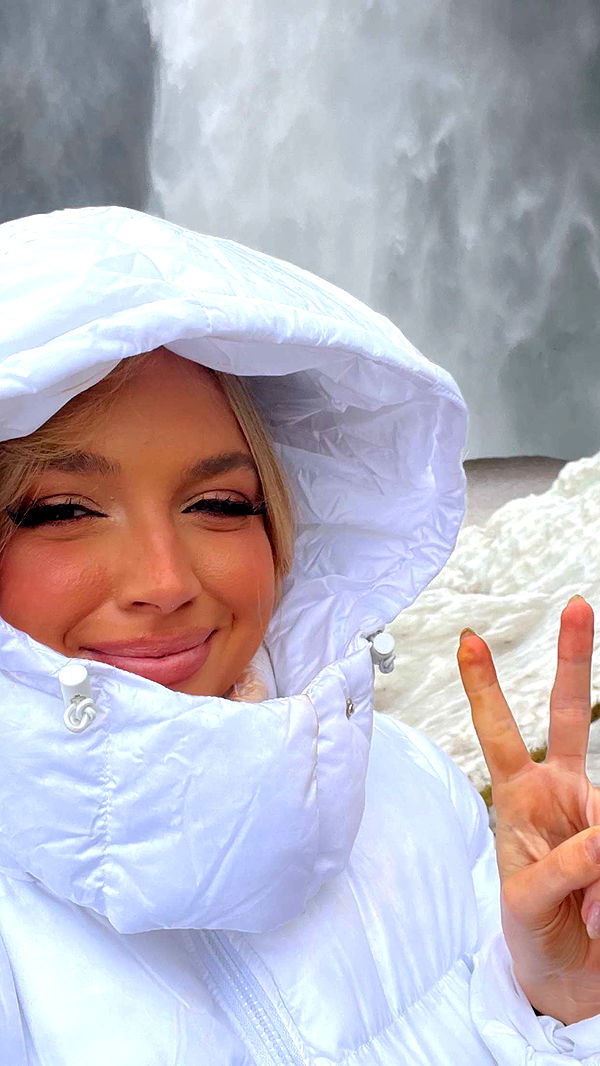 alisonbowles image ~ Altpins