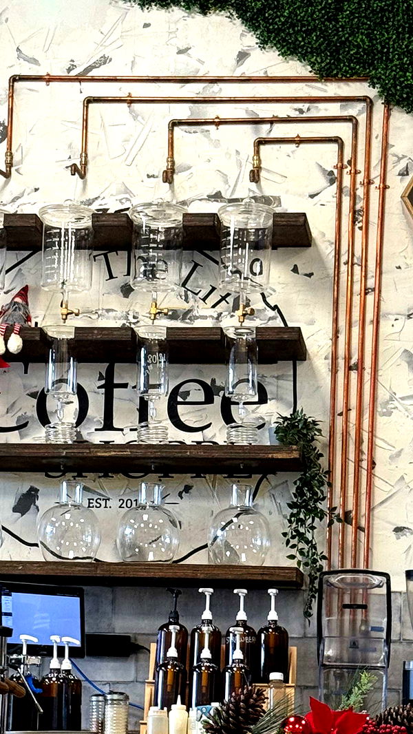 alisonbowles image ~ Altpins