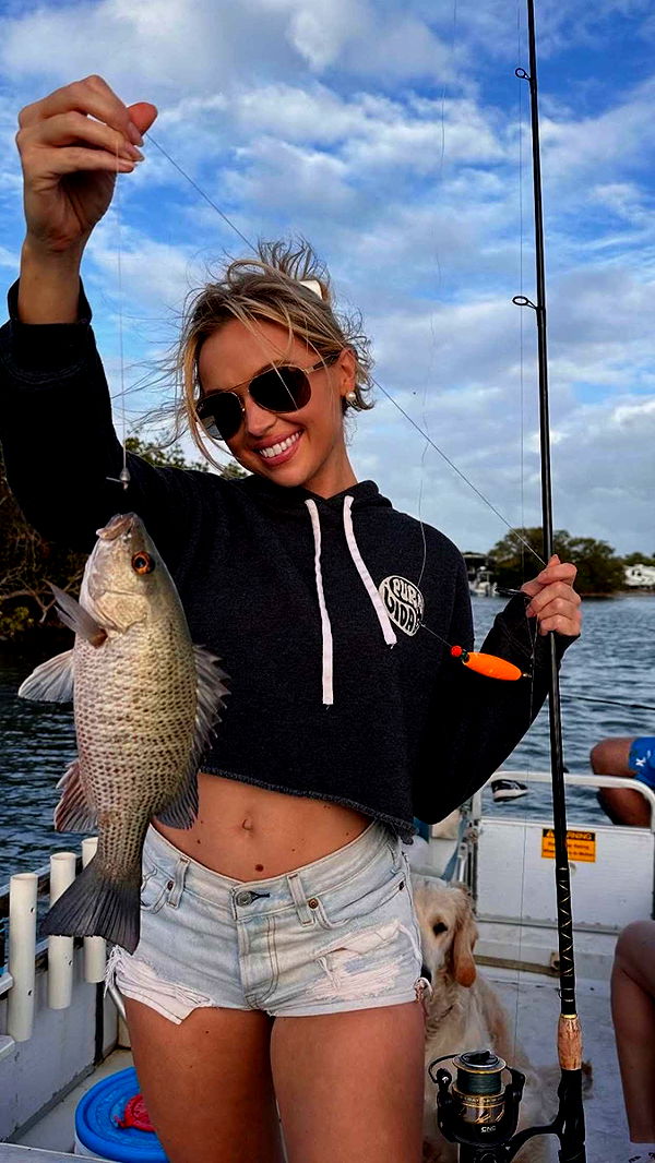 alisonbowles image ~ Altpins