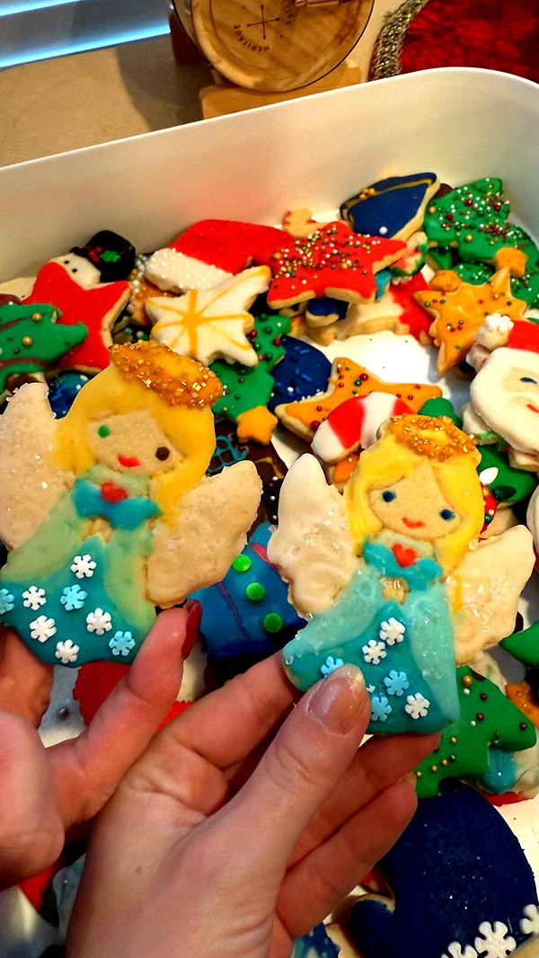 alisonbowles image ~ Altpins