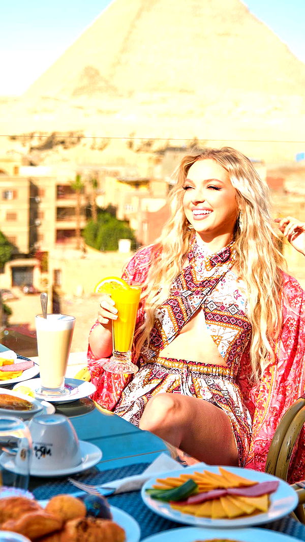 alisonbowles image ~ Altpins