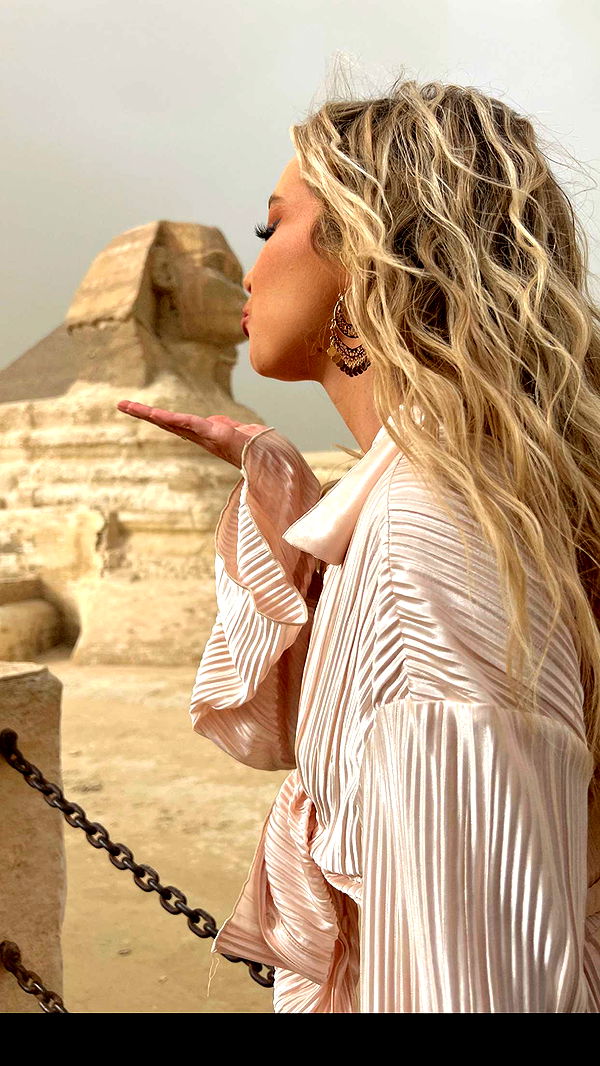 alisonbowles image ~ Altpins