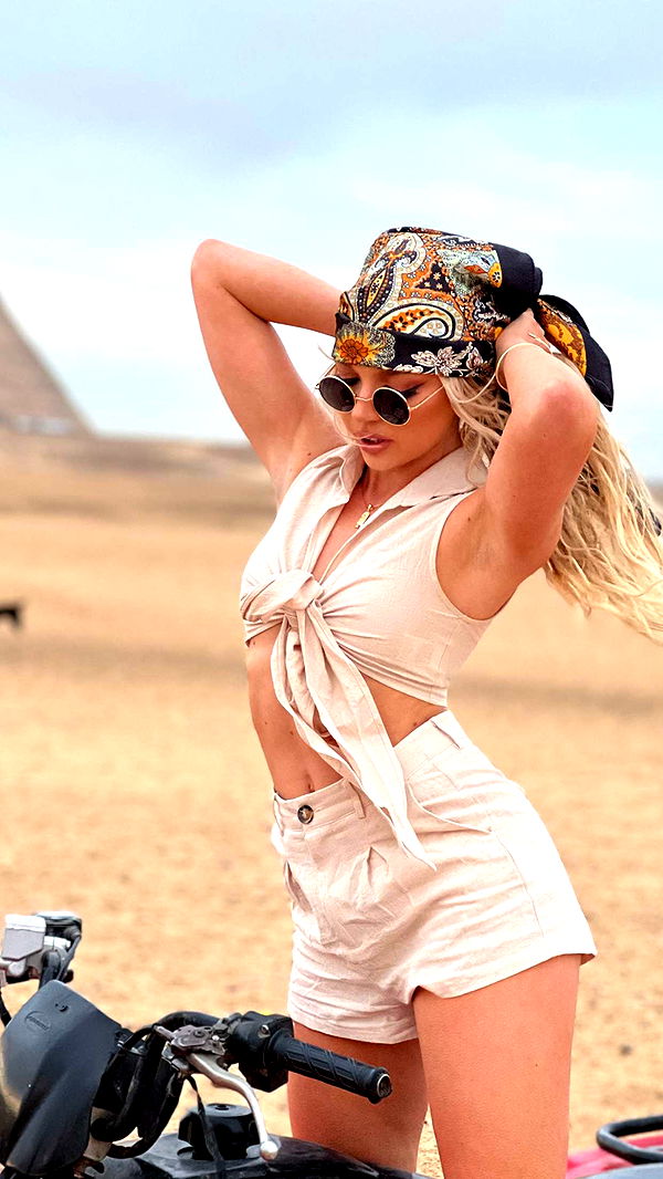 alisonbowles image ~ Altpins