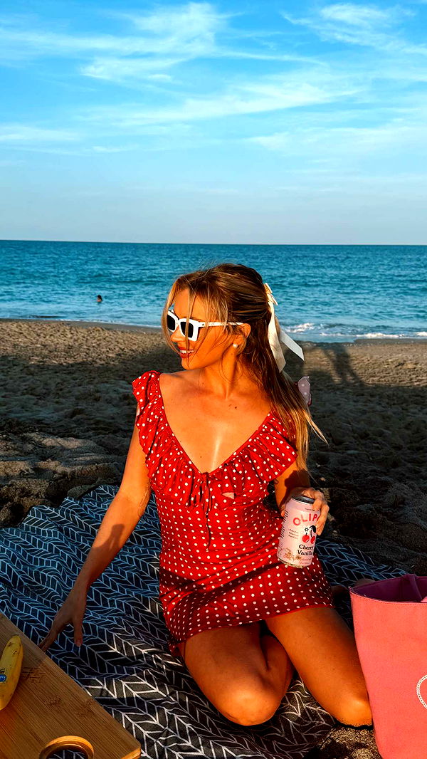 alisonbowles image ~ Altpins