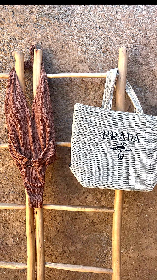 alisonbowles image ~ Altpins