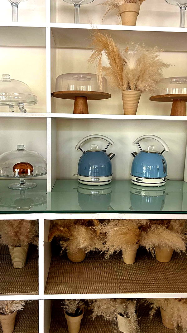 alisonbowles image ~ Altpins