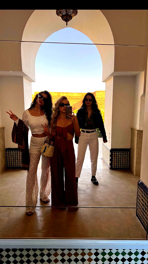 alisonbowles image ~ Altpins