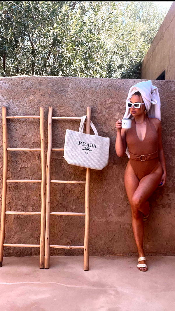 alisonbowles image ~ Altpins