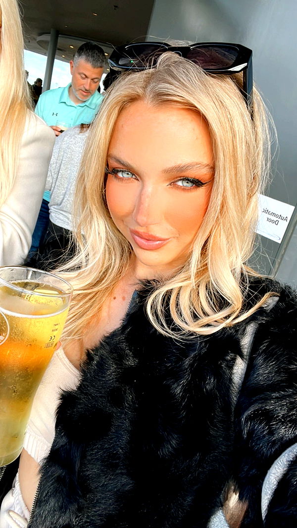 alisonbowles image ~ Altpins