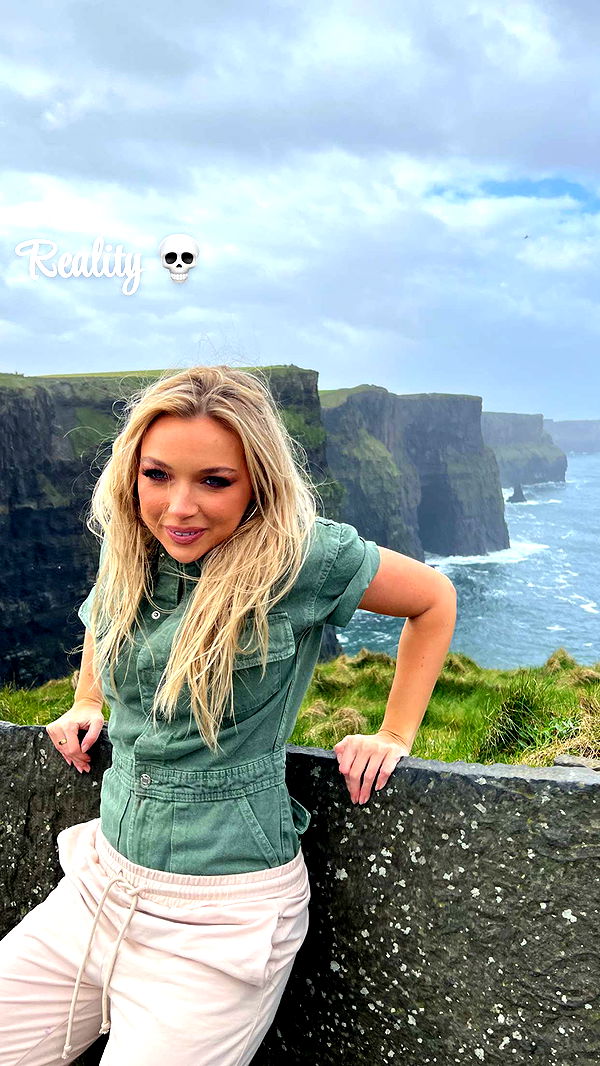 alisonbowles image ~ Altpins