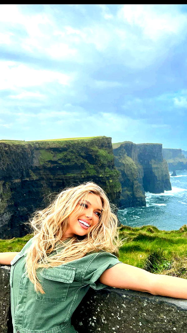 alisonbowles image ~ Altpins