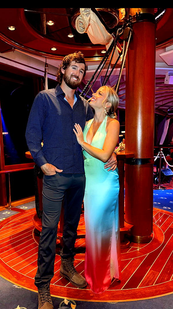 alisonbowles image ~ Altpins