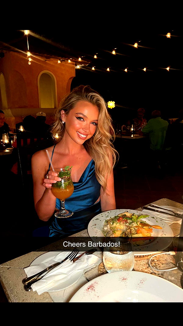 alisonbowles snapchat image archive image