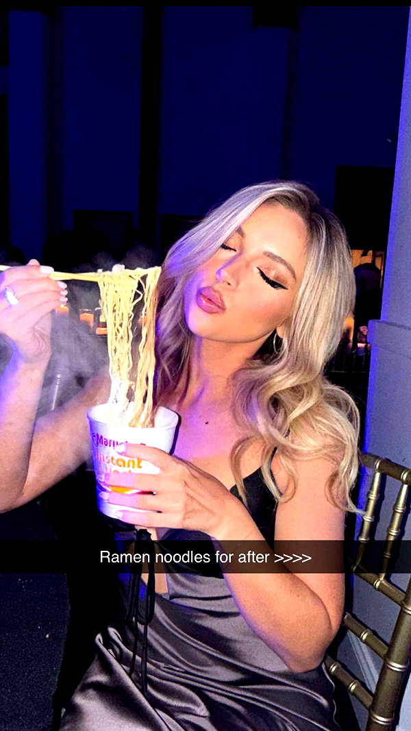 alisonbowles snapchat image archive image