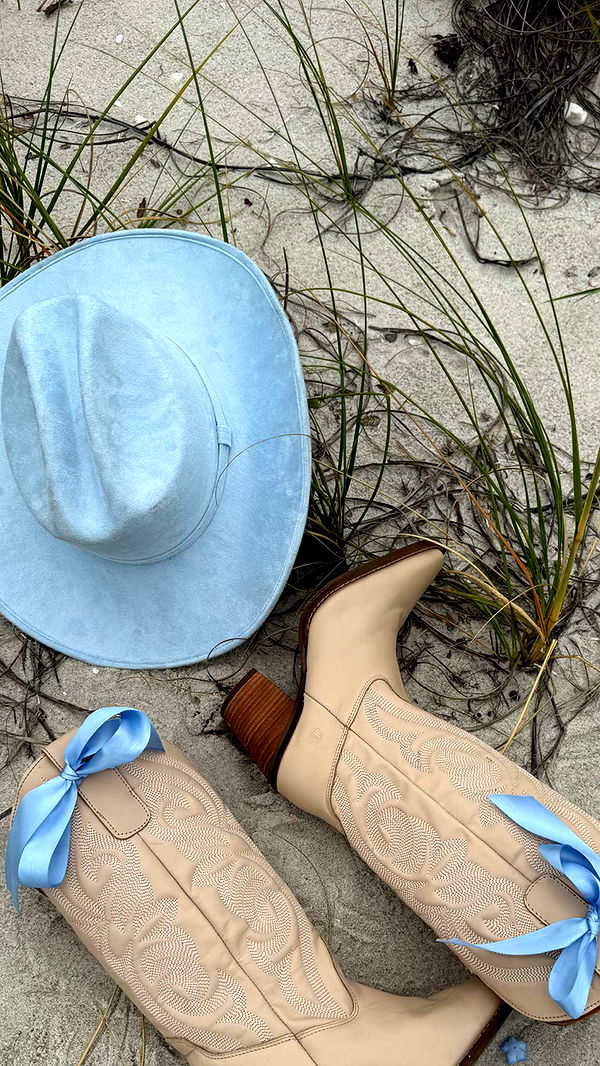 alisonbowles image ~ Altpins