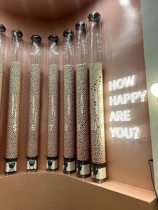 alisonbowles image ~ Altpins